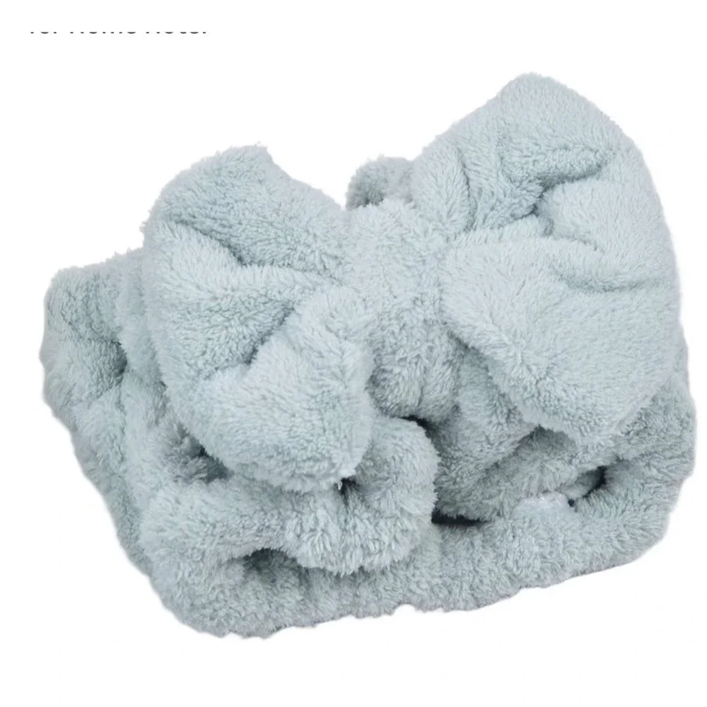 Daisy Embroidered Coral Velvet Bath Towel Set with Matching‎ Blue Bow Headband